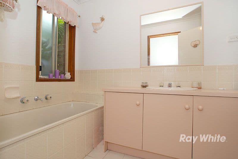 16B Tenandra Court, BERWICK VIC 3806, Berwick - Thumbnail 5