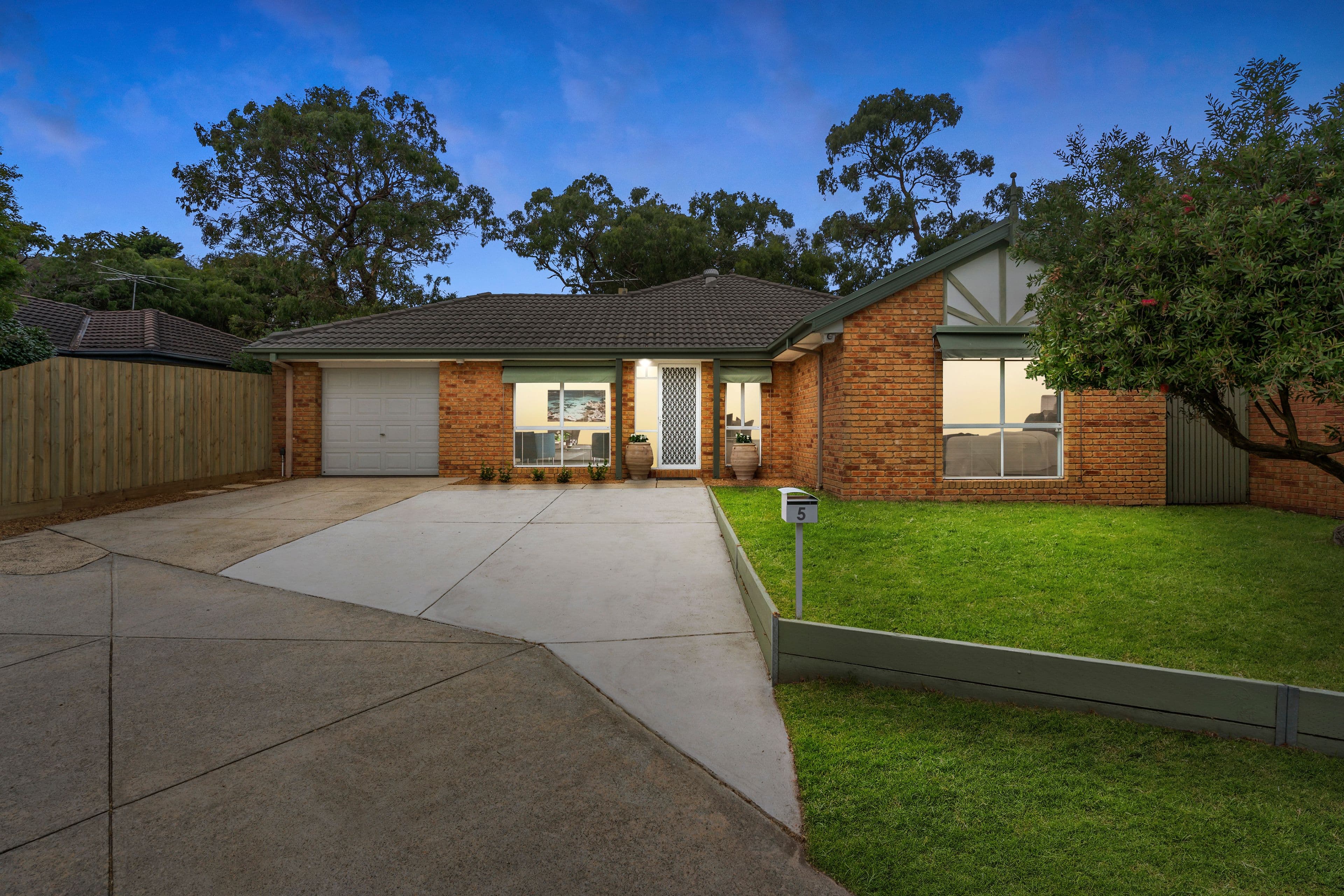 5 Saltbush Glade, Frankston VIC 3199, Frankston - Image 1