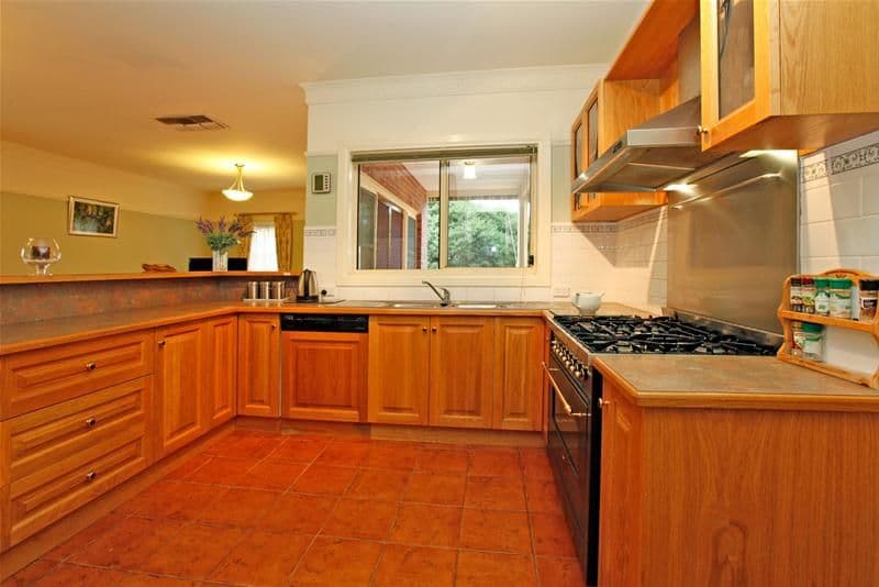7 Greenstone Place, BUNDOORA VIC 3083, Bundoora - Thumbnail 5