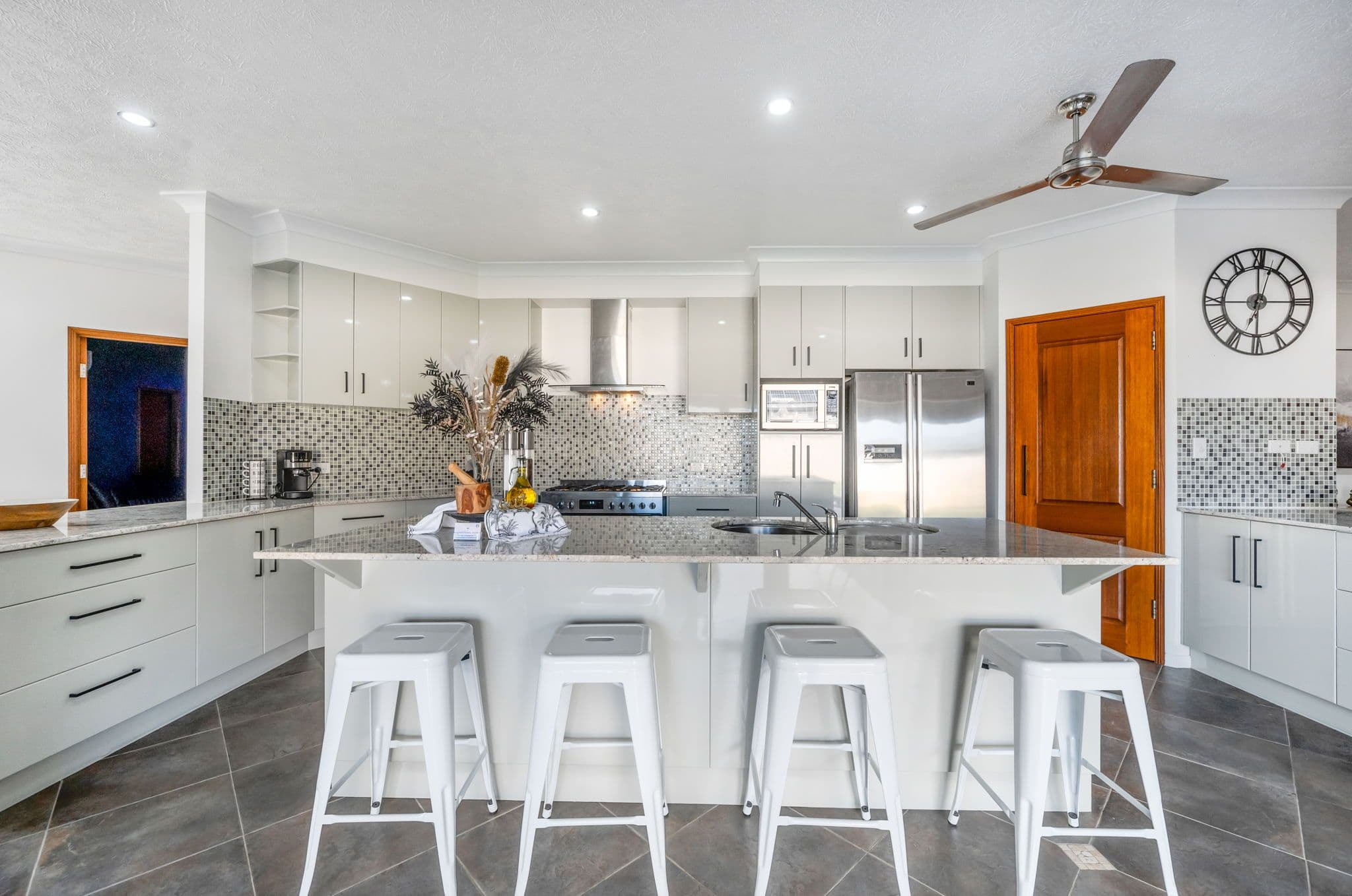 41 Shoalmarra Drive, Mount Low QLD 4818, Mount Low - Thumbnail 5
