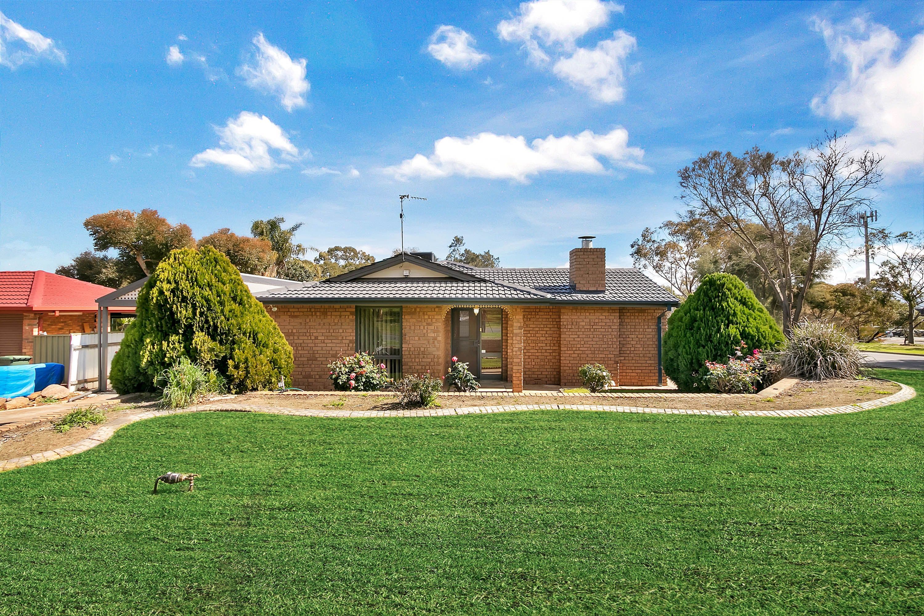 2 Karinga Avenue, Craigmore SA 5114, Craigmore - Image 1