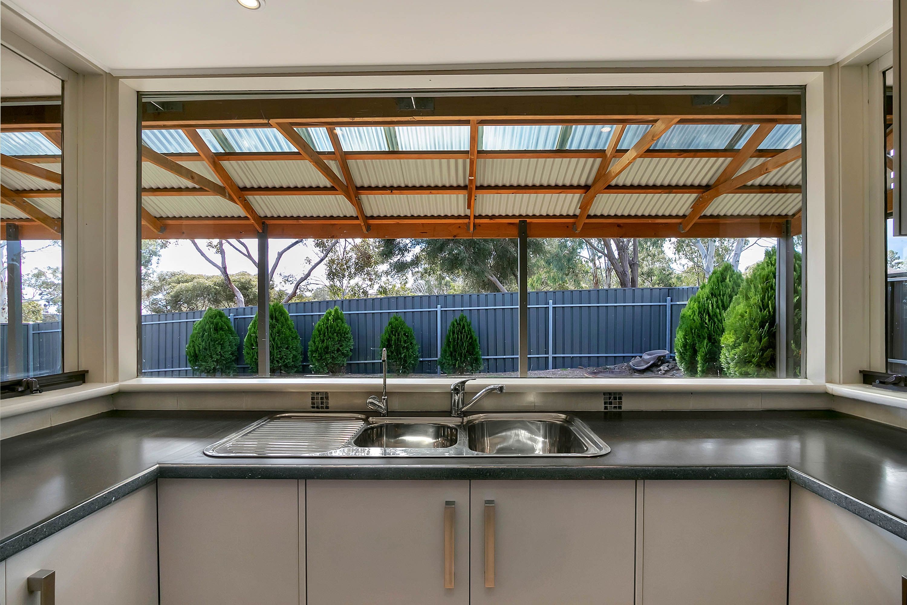 2 Karinga Avenue, Craigmore SA 5114, Craigmore - Thumbnail 8