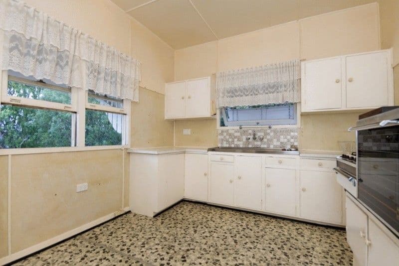 23 Gerler Street, BARDON QLD 4065, Bardon - Thumbnail 6