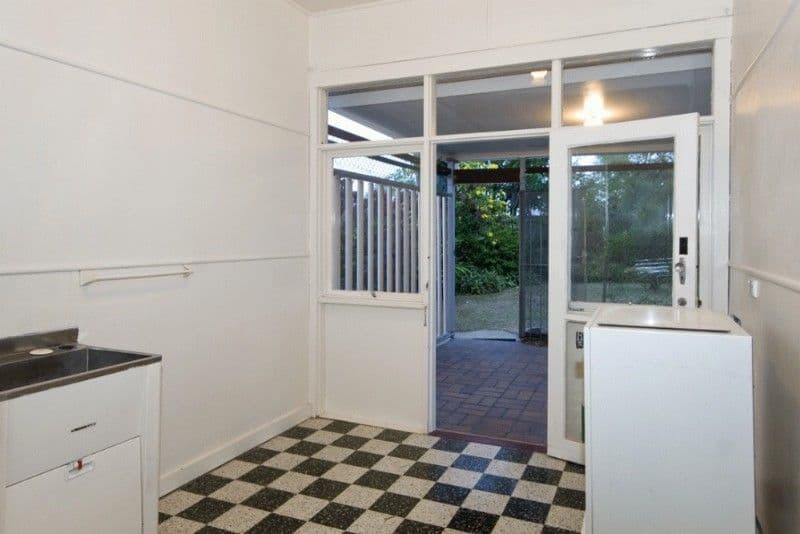 23 Gerler Street, BARDON QLD 4065, Bardon - Thumbnail 7