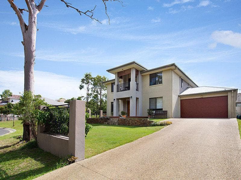 33 Christopher Place,  Sinnamon Park, Sinnamon Park - Thumbnail 2