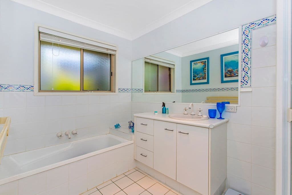 5 Peppermint Place, BANORA POINT NSW 2486, Banora Point - Thumbnail 7