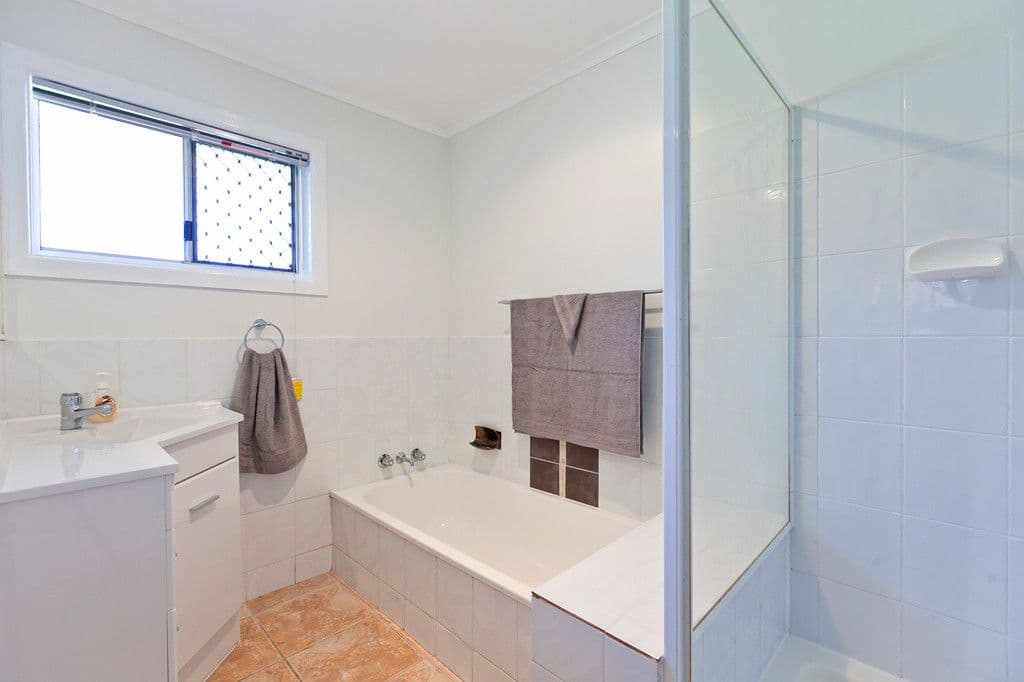 10 Joanne Crescent, THORNLANDS QLD 4164, Thornlands - Thumbnail 4