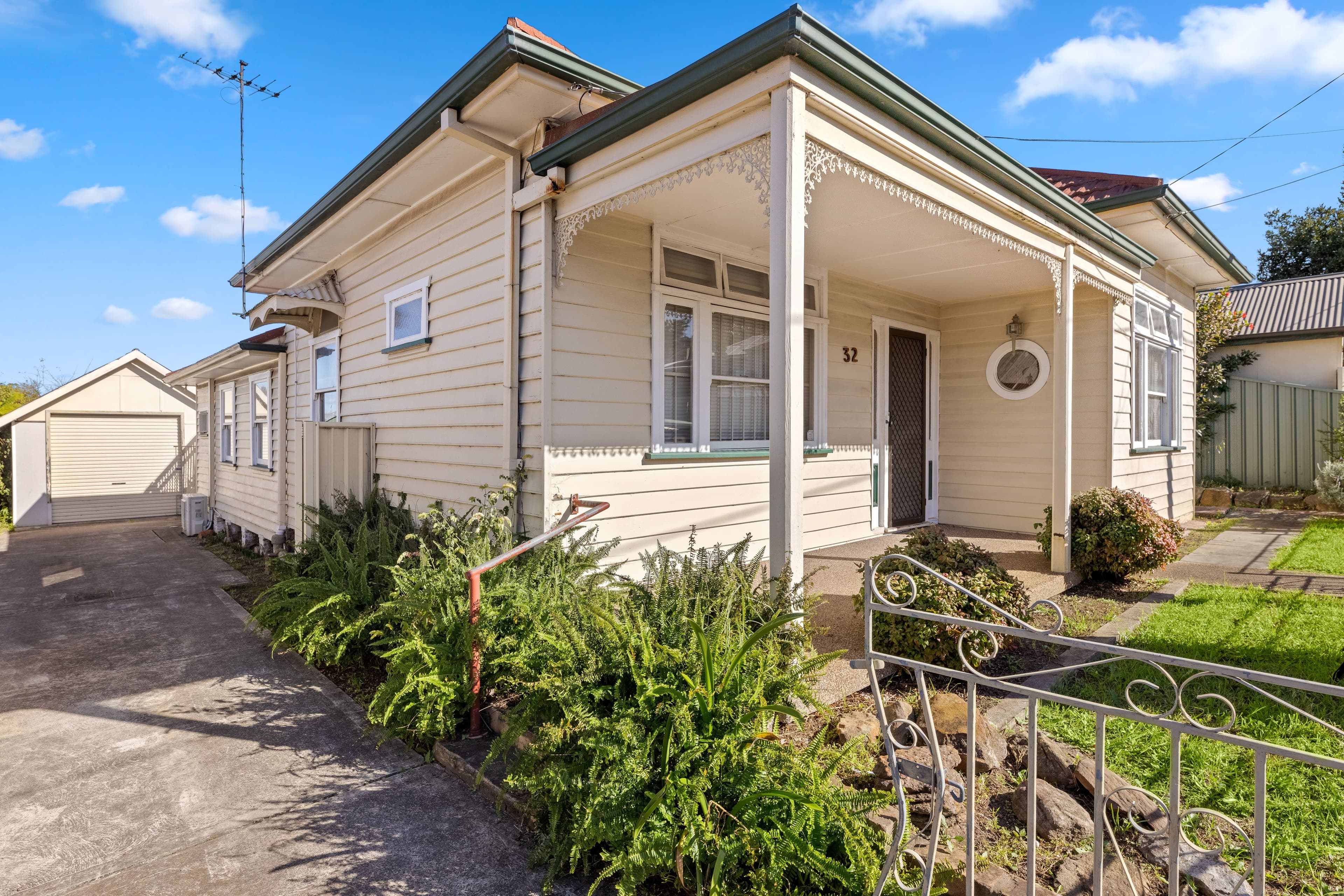 32 Queen Street, Granville NSW 2142, Granville - Thumbnail 2