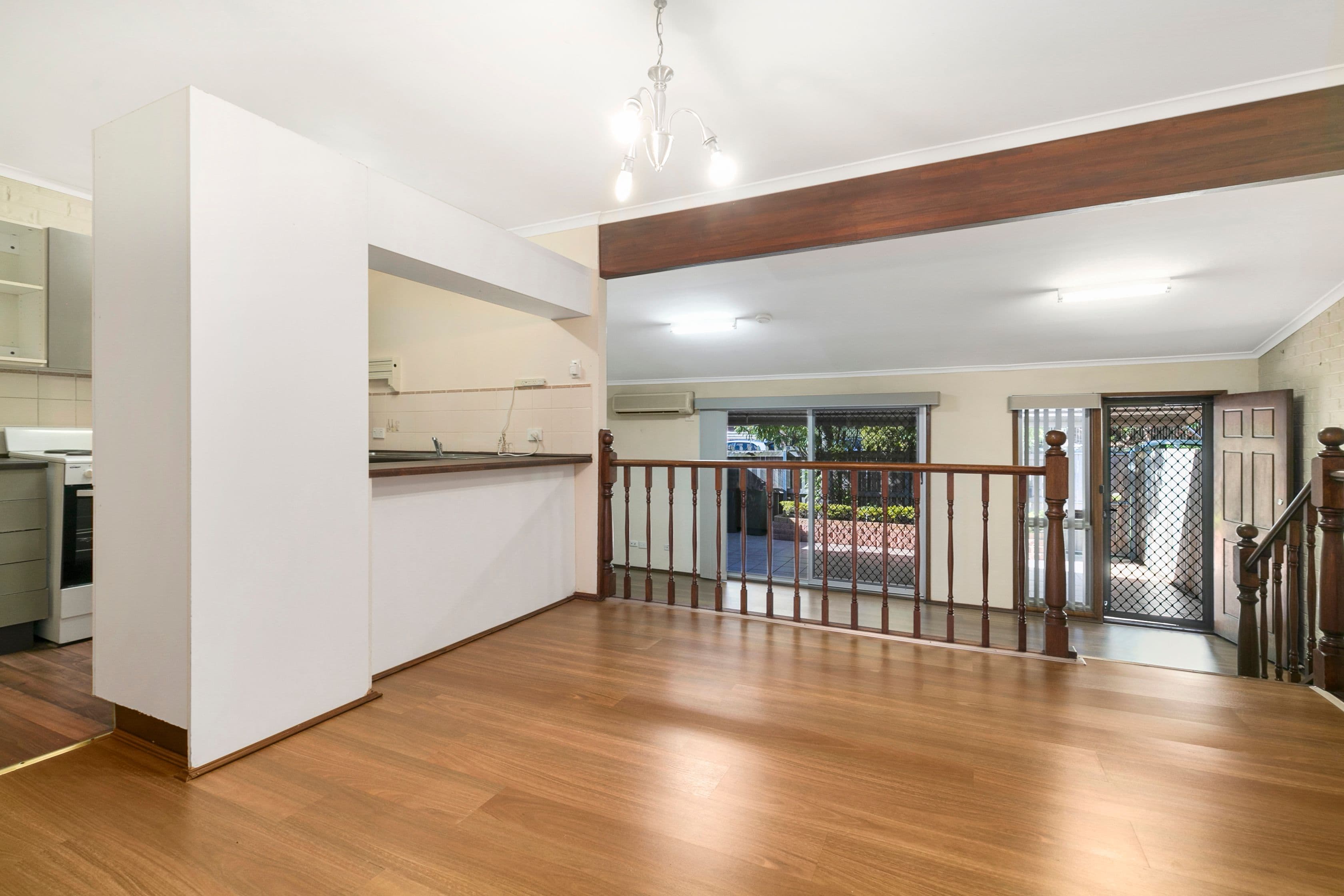 39 Barrett Street, Robertson QLD 4109, Robertson - Thumbnail 2