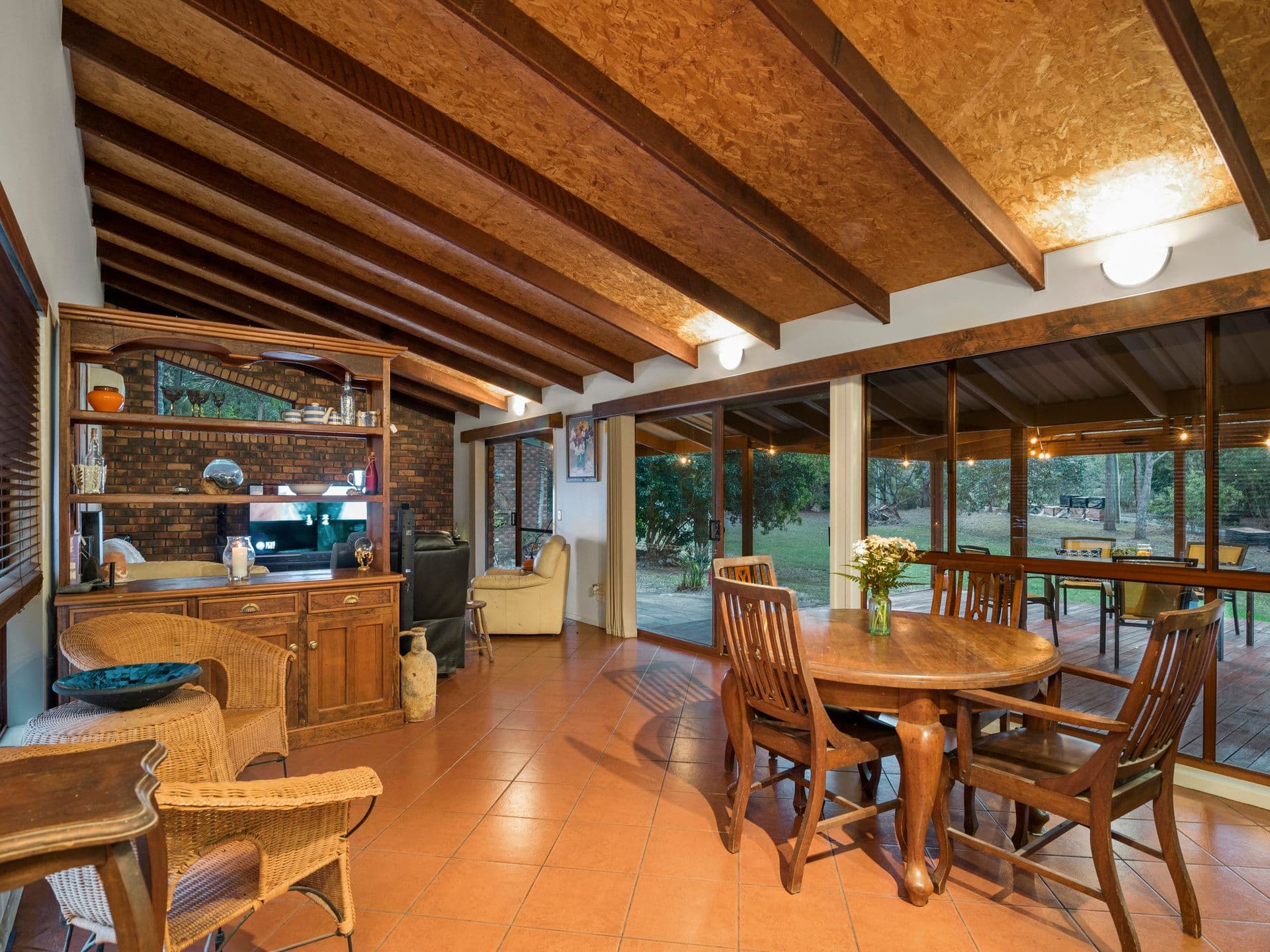 26 Evergreen Drive, Elanora QLD 4221, Elanora - Thumbnail 3
