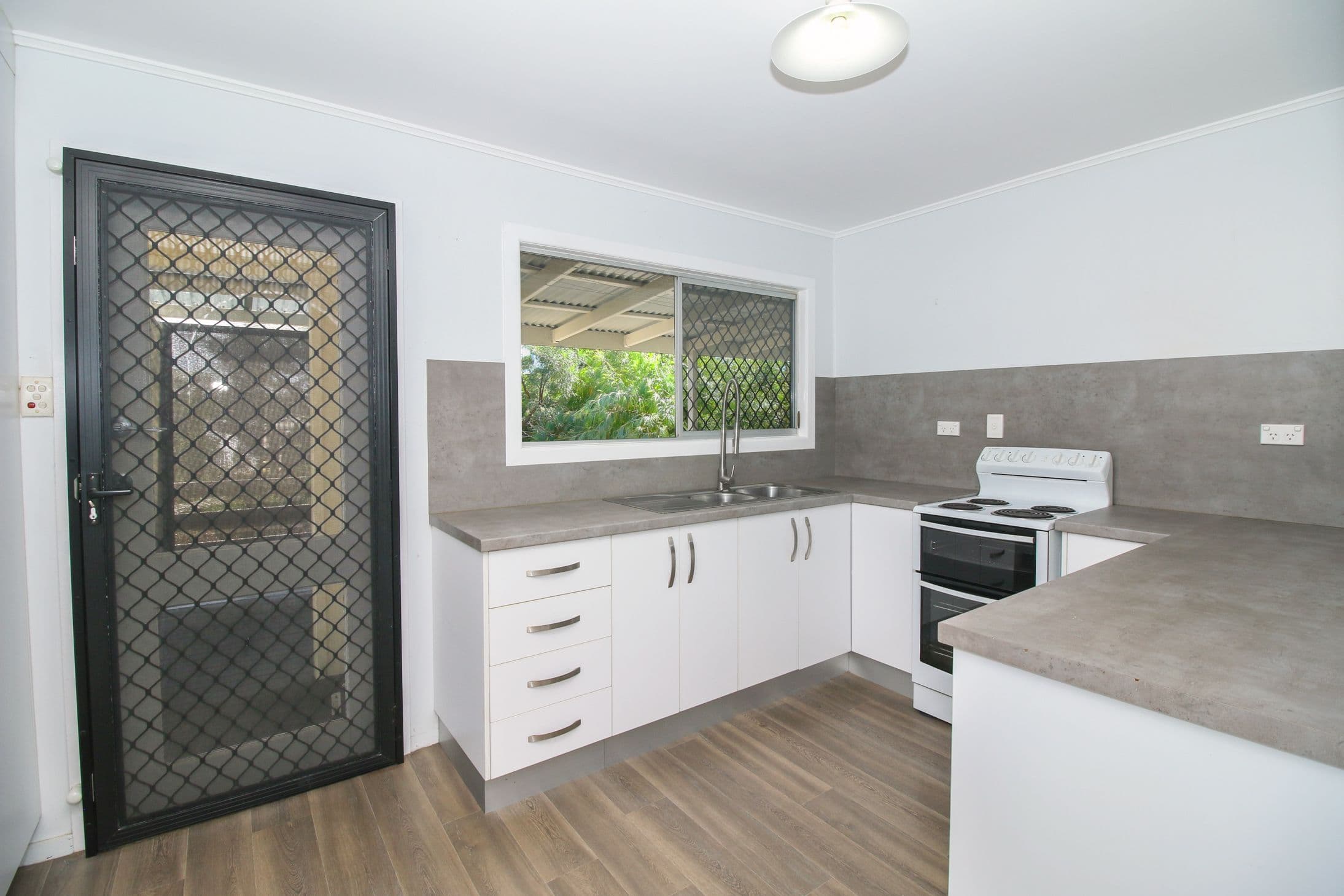 16 Hicks Street, Kirwan QLD 4817, Kirwan - Thumbnail 7