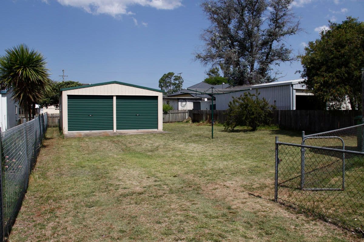 4 Cay Street, NEWTOWN QLD 4350, Newtown - Thumbnail 3