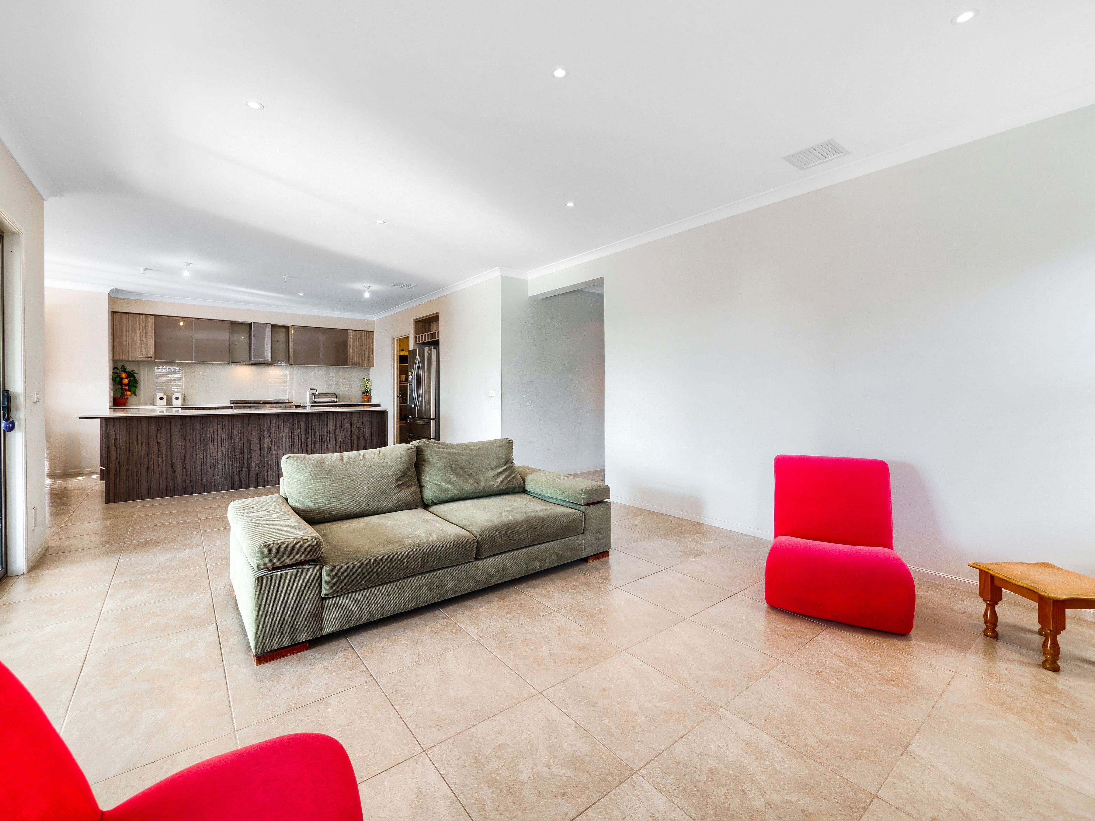 16 Sancho Drive, Cranbourne East VIC 3977, Cranbourne East - Thumbnail 8