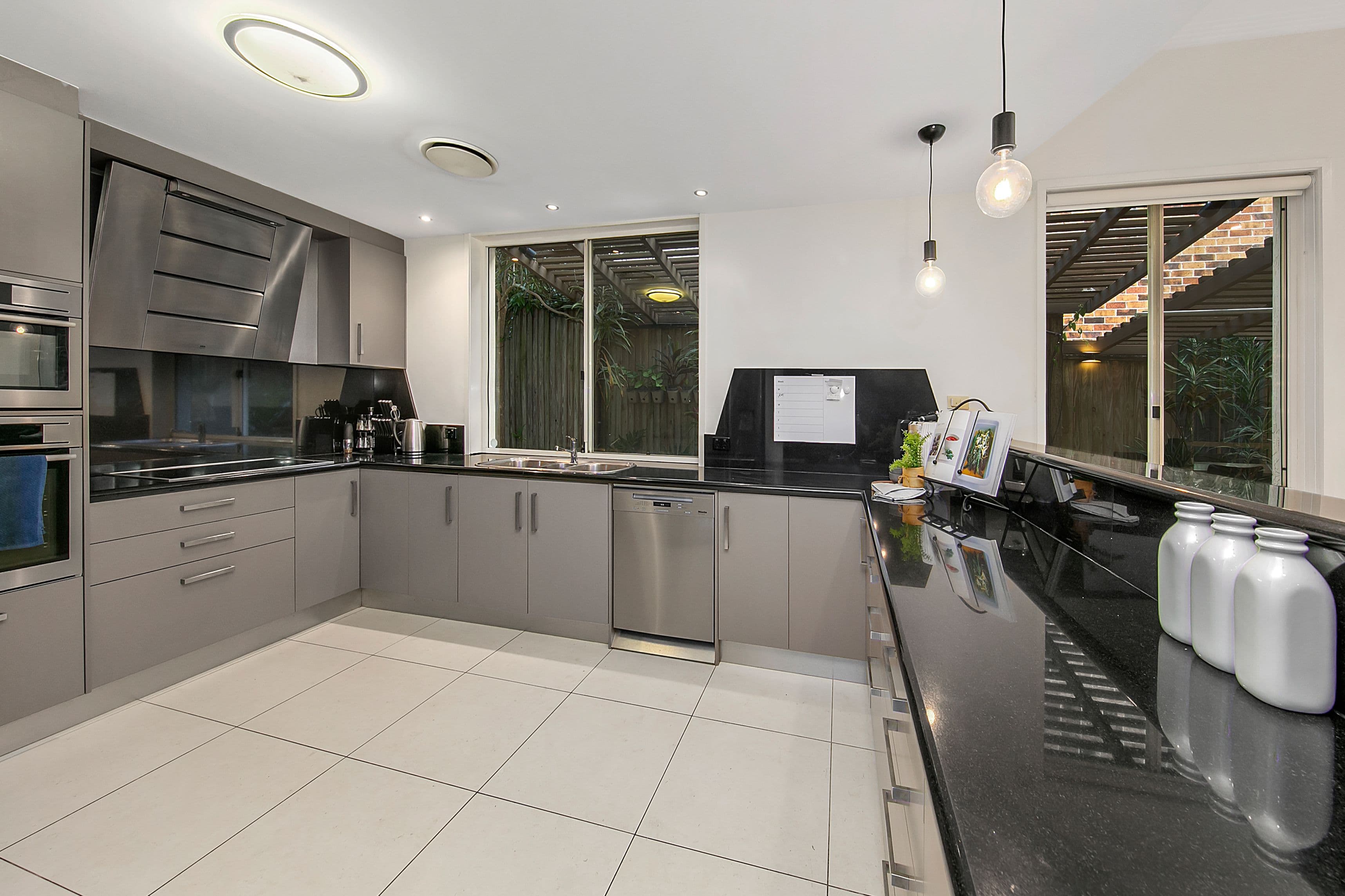 12 Oriana Crescent, Yeronga QLD 4104, Yeronga - Thumbnail 7