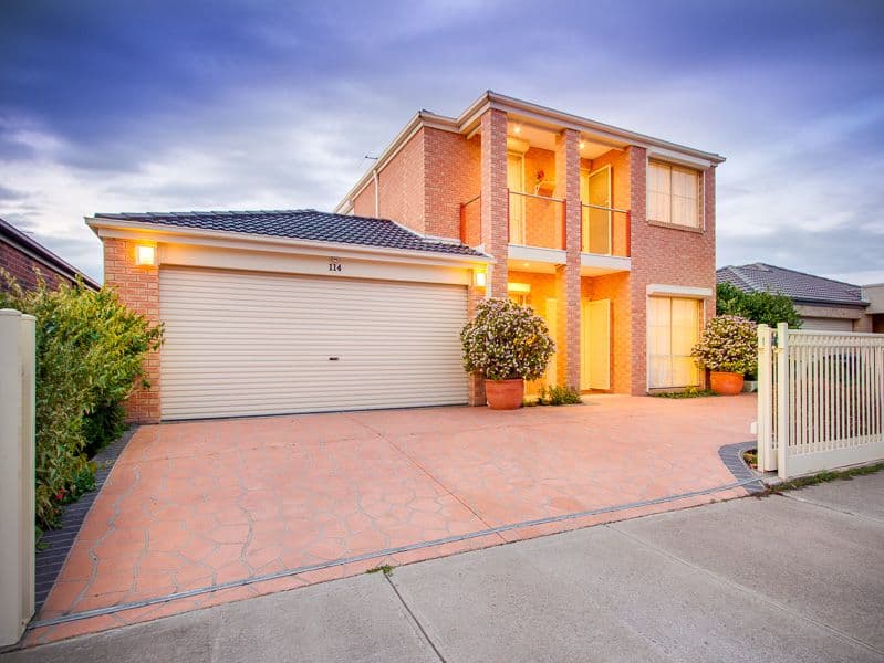 114 Rose Grange Boulevard, Tarneit VIC 3029, Tarneit - Thumbnail 2