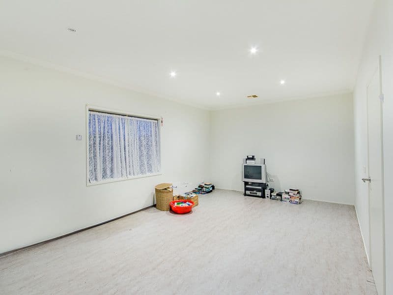 114 Rose Grange Boulevard, Tarneit VIC 3029, Tarneit - Thumbnail 7