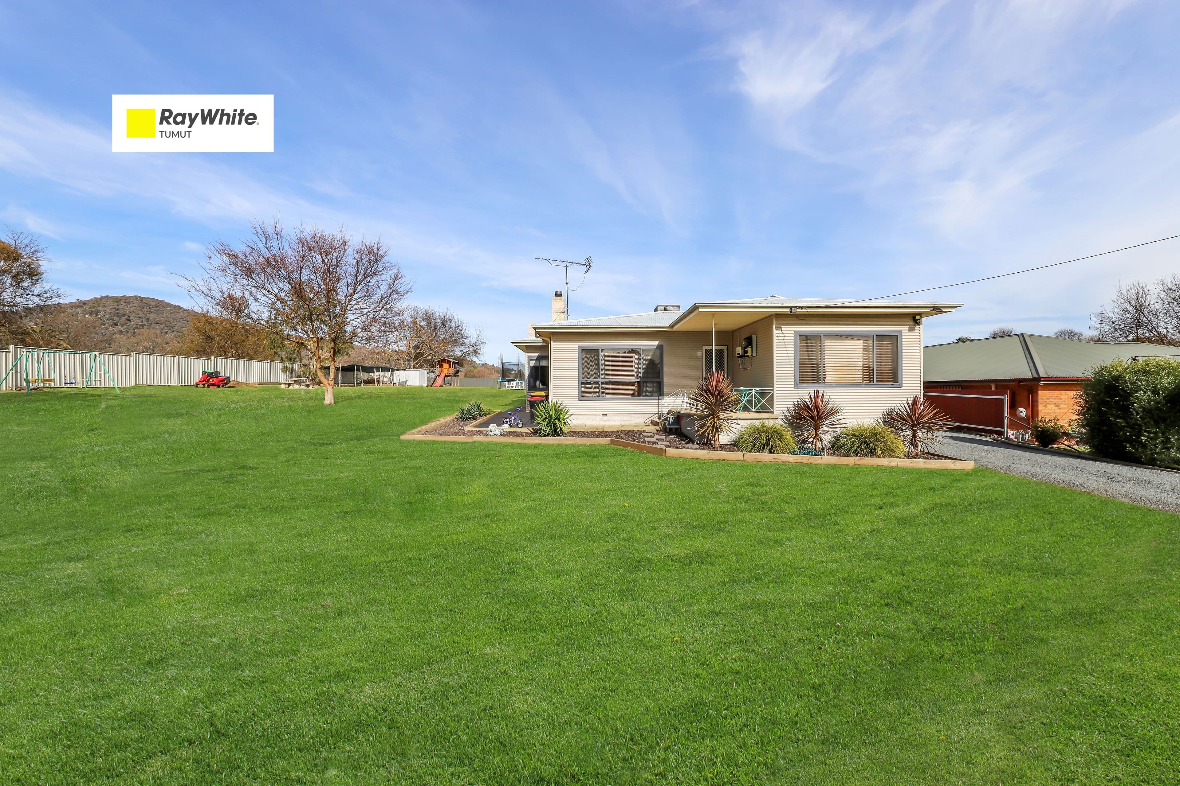 7 Gundagai Street, Adelong NSW 2729, Adelong - Image 1