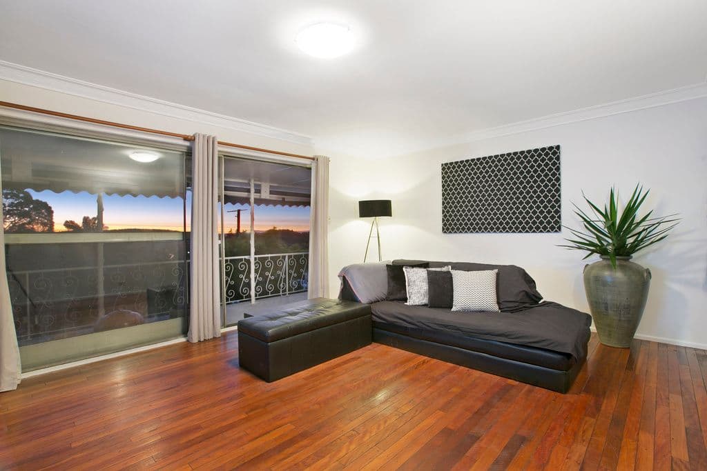 6 Cluden Street, Holland Park West QLD 4121, Holland Park West - Thumbnail 4