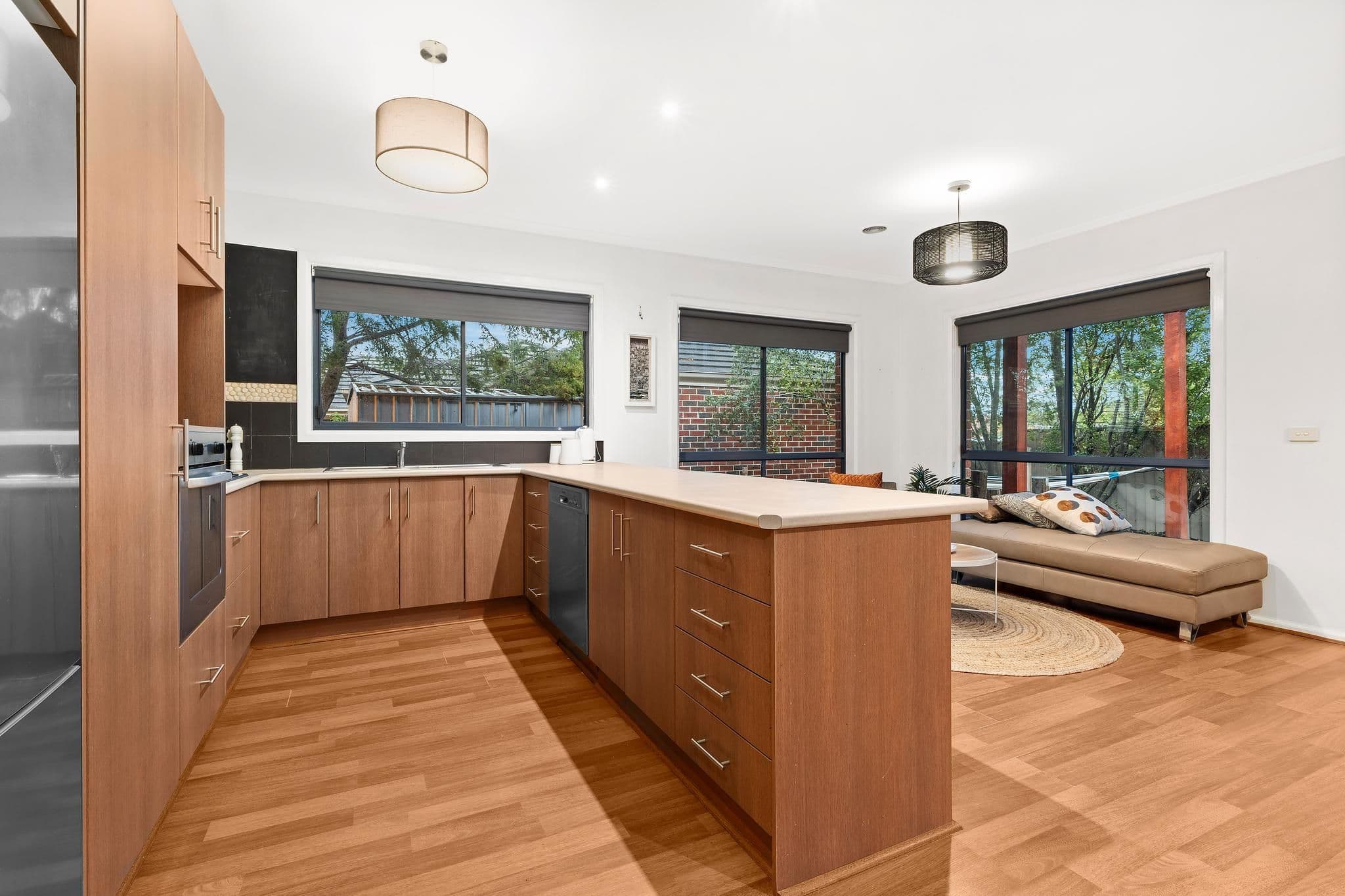 5 Warrabel Road, Ferntree Gully VIC 3156, Ferntree Gully - Thumbnail 2