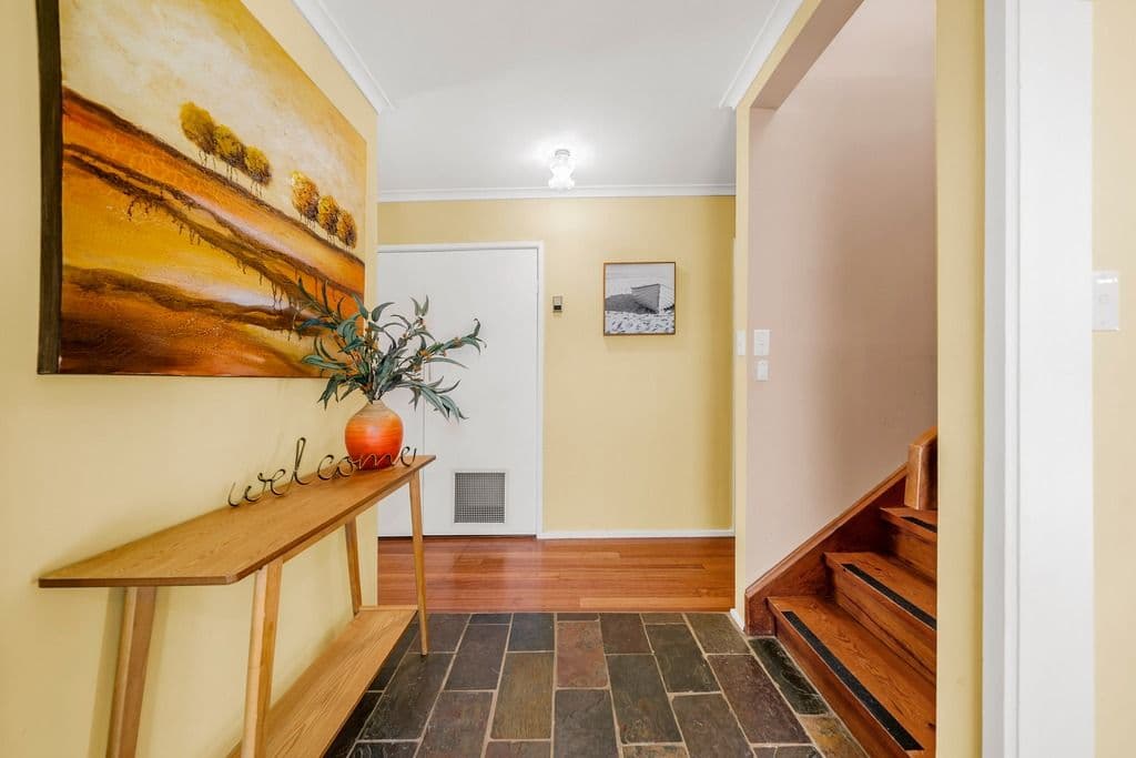 19 Kelly Street, Diamond Creek VIC 3089, Diamond Creek - Thumbnail 2