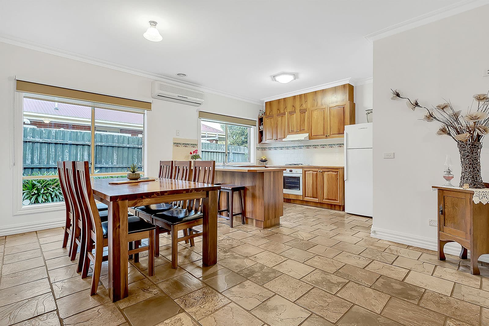 12 Chelmsford Court, Craigieburn VIC 3064, Craigieburn - Thumbnail 8