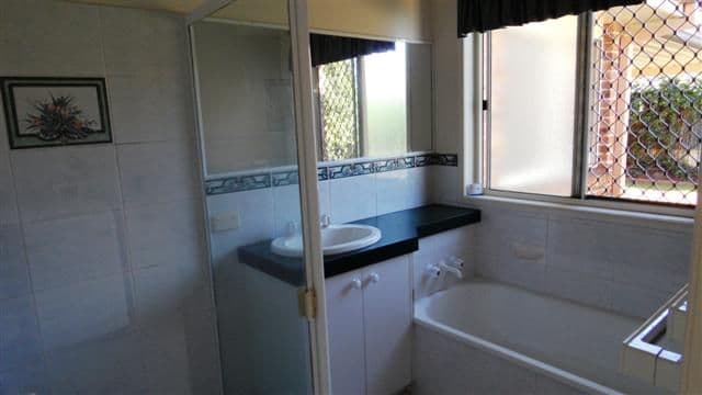 7 Biscay Crescent, GLENVALE QLD 4350, Glenvale - Thumbnail 2