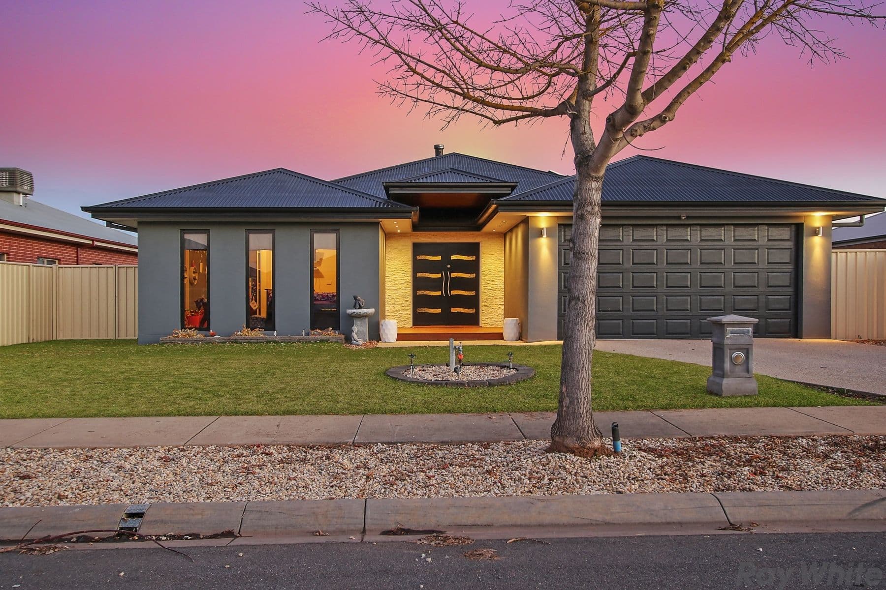 8 Weary Dunlop Drive, Benalla VIC 3672, Benalla - Image 1