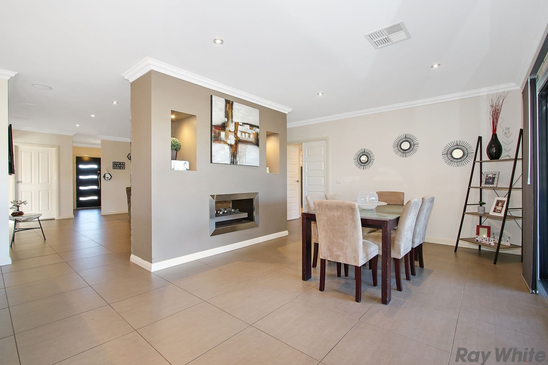 8 Weary Dunlop Drive, Benalla VIC 3672, Benalla - Thumbnail 3
