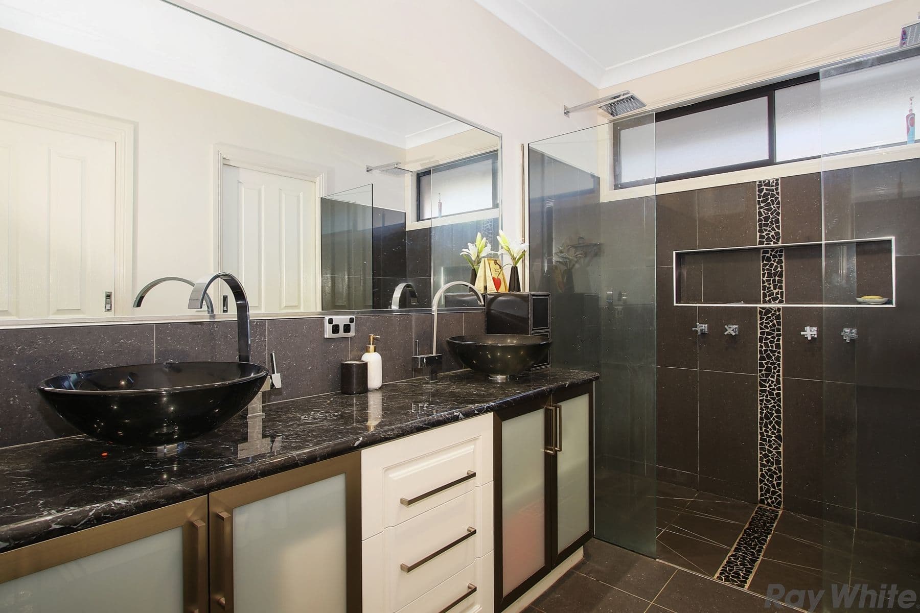 8 Weary Dunlop Drive, Benalla VIC 3672, Benalla - Thumbnail 8