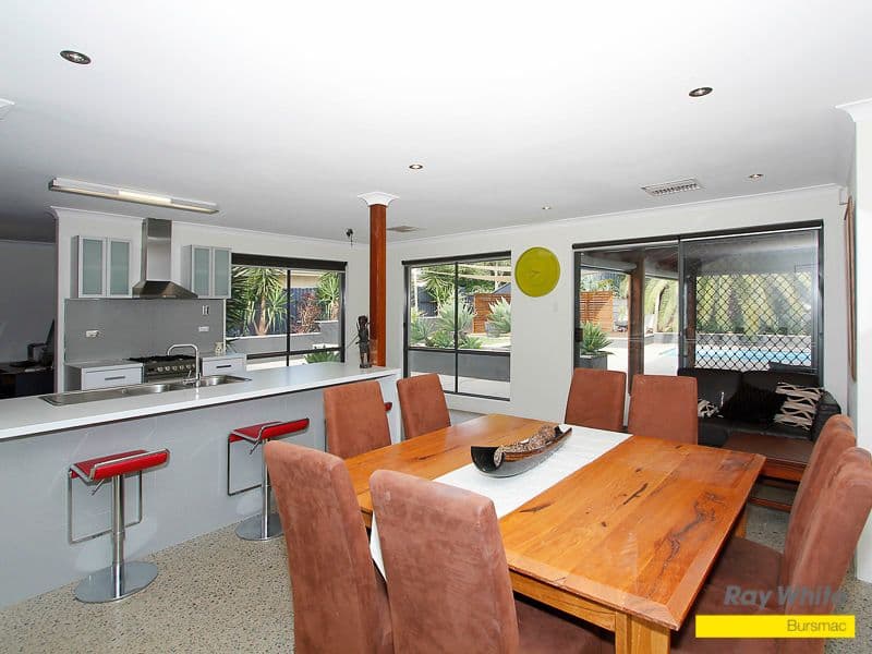 33 Eastwood Way, HAMERSLEY WA 6022, Hamersley - Thumbnail 2
