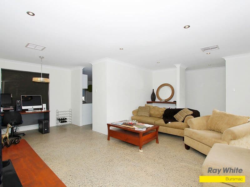 33 Eastwood Way, HAMERSLEY WA 6022, Hamersley - Thumbnail 4