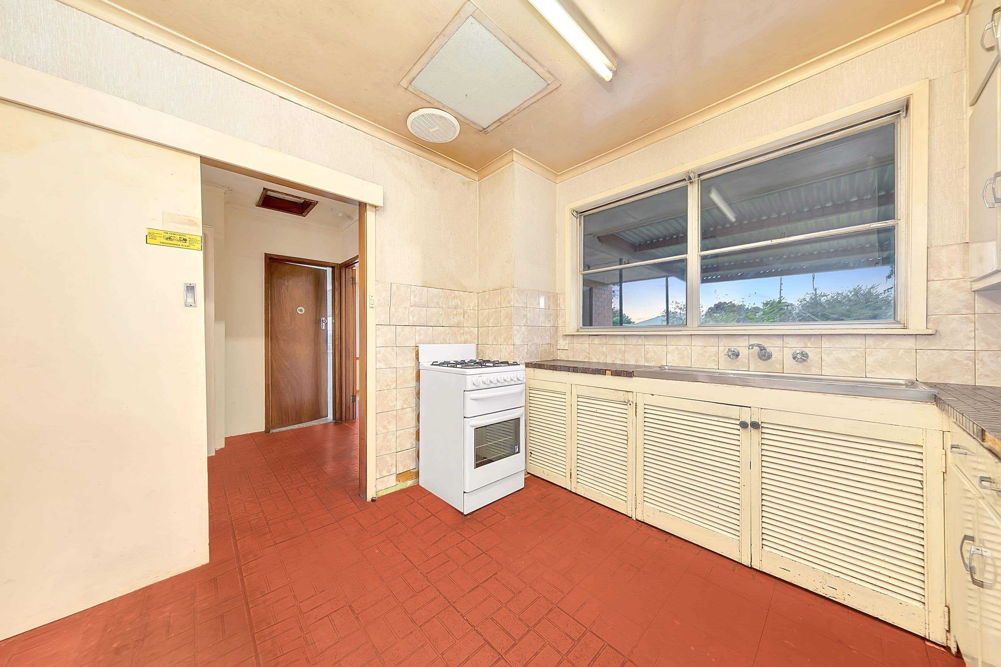 10 Torquay Street, Dallas VIC 3047, Dallas - Thumbnail 4