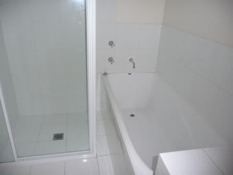 15 Maloney Crescent, MAUDSLAND QLD 4210, Maudsland - Thumbnail 7