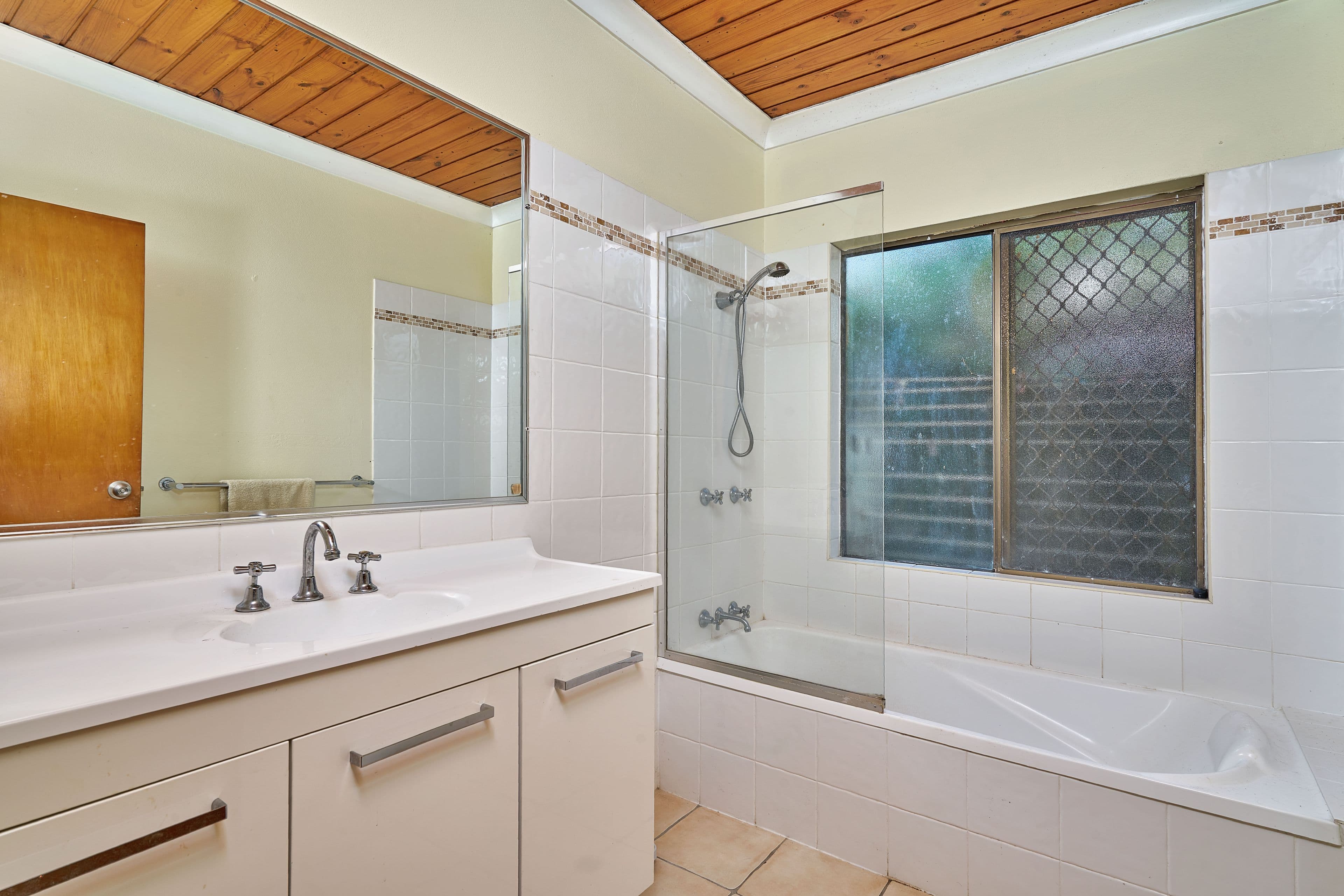 15 Pepperina Street, Mooroobool QLD 4870, Mooroobool - Thumbnail 6