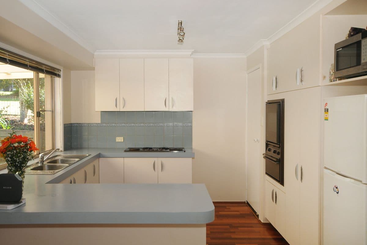 15 Martini Street, MOUNT LOFTY QLD 4350, Mount Lofty - Thumbnail 5