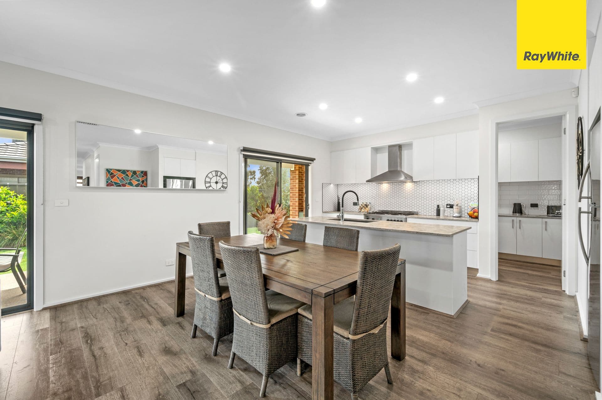 4 Tamboritha Boulevard, WEIR VIEWS VIC 3338, Weir Views - Thumbnail 5