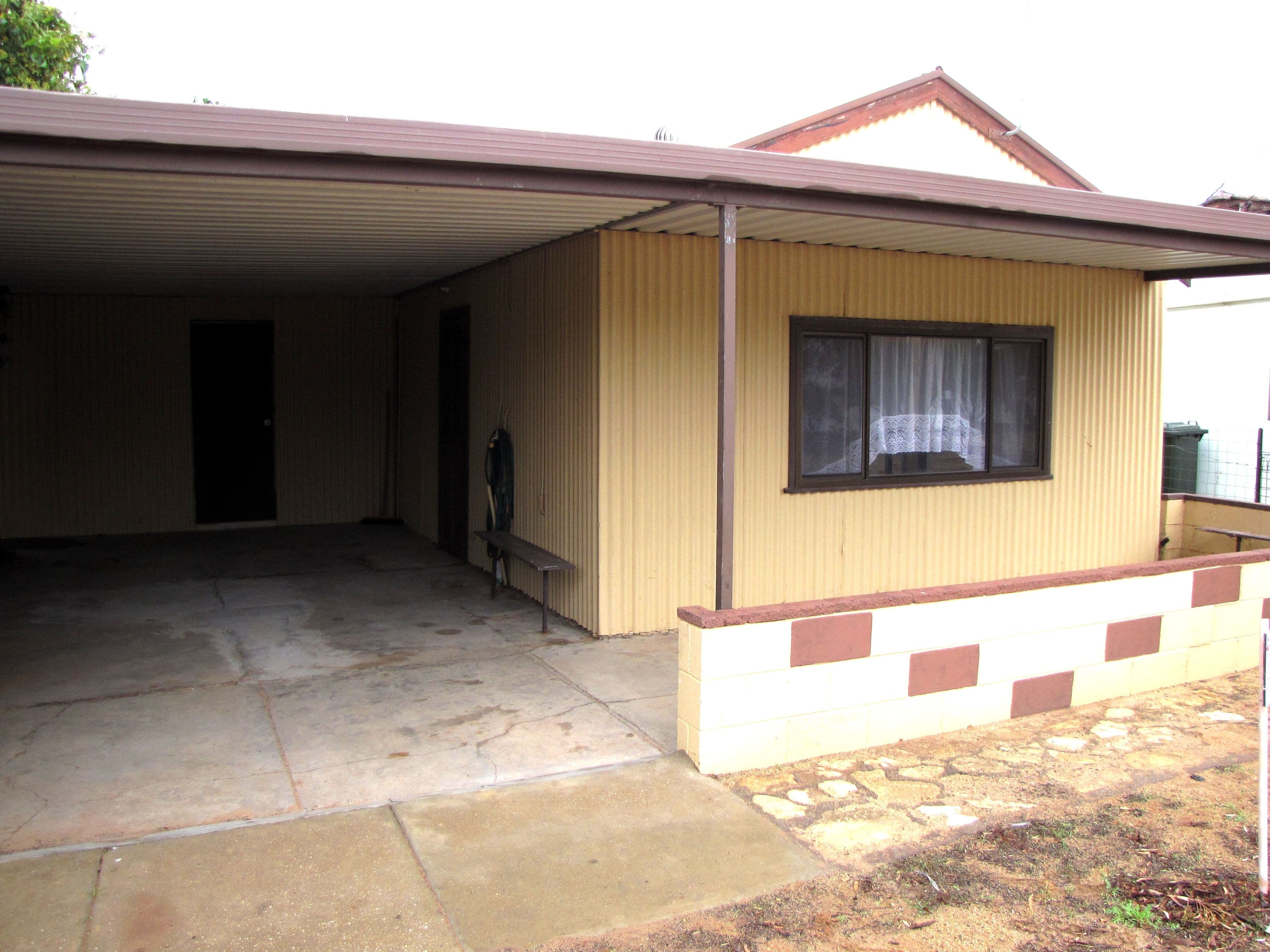 22 Queen Elizabeth Drive, Barmera SA 5345, Barmera - Thumbnail 2
