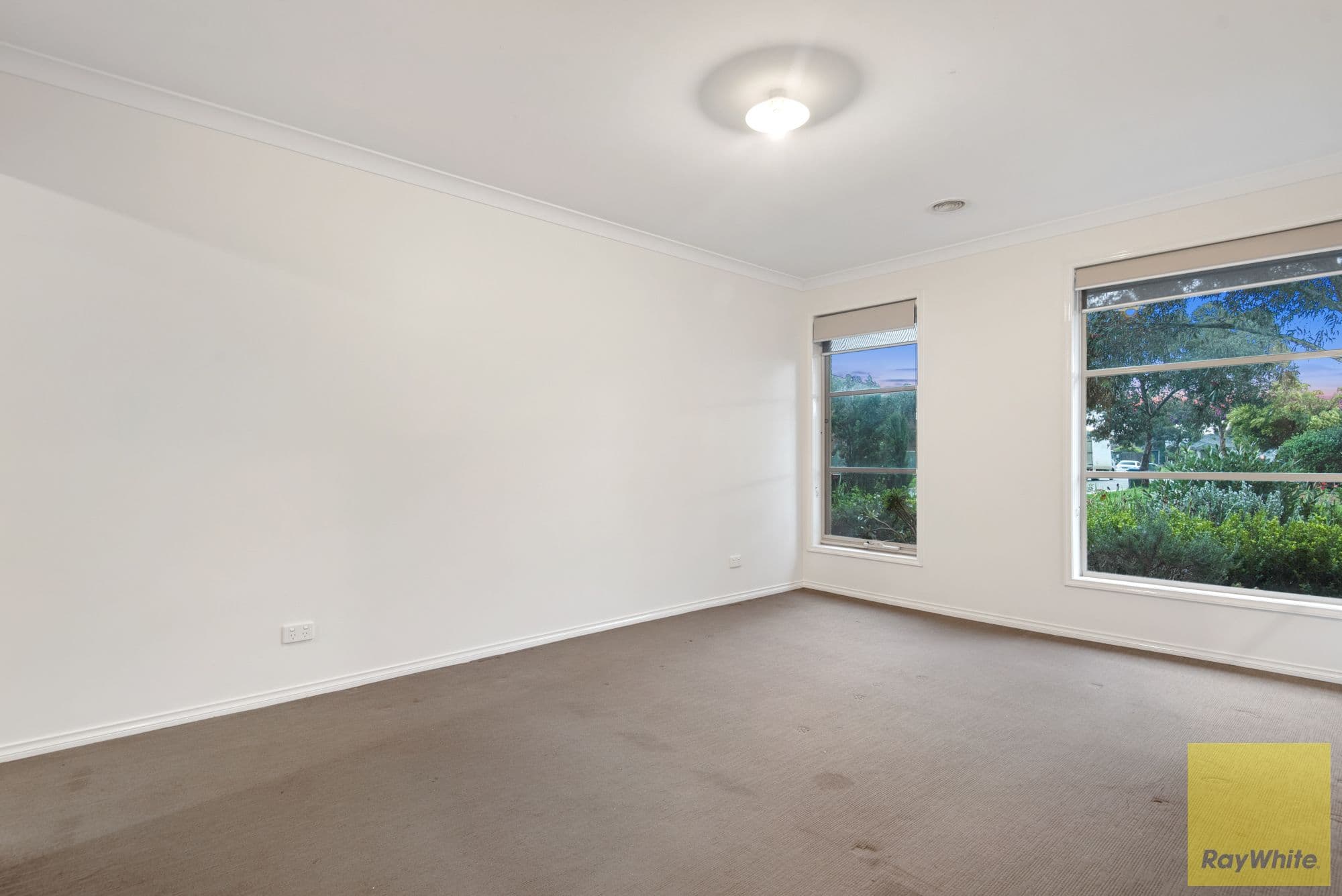12 Mayfield Avenue, Truganina VIC 3029, Truganina - Thumbnail 2