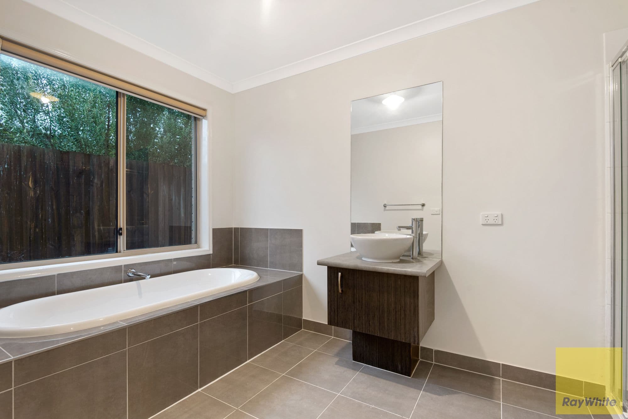 12 Mayfield Avenue, Truganina VIC 3029, Truganina - Thumbnail 7