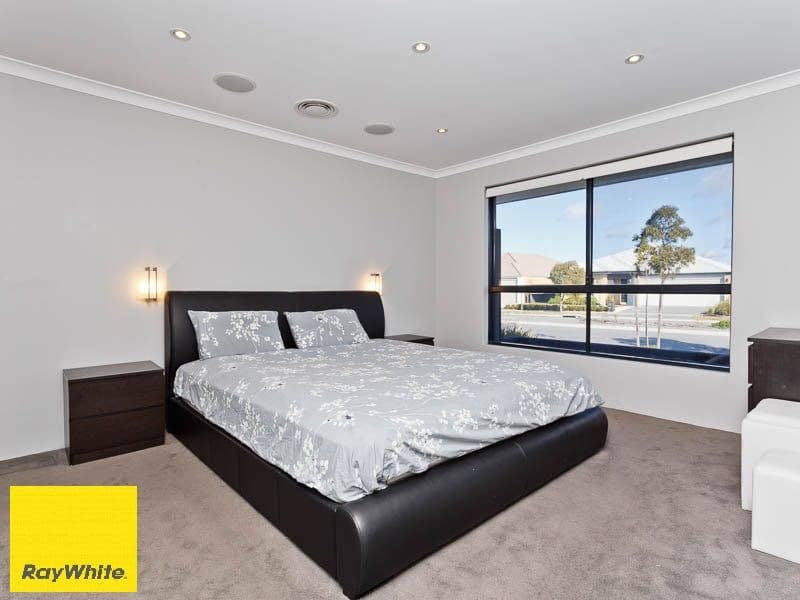 52 Alhambra Parkway, Landsdale WA 6065, Landsdale - Thumbnail 3