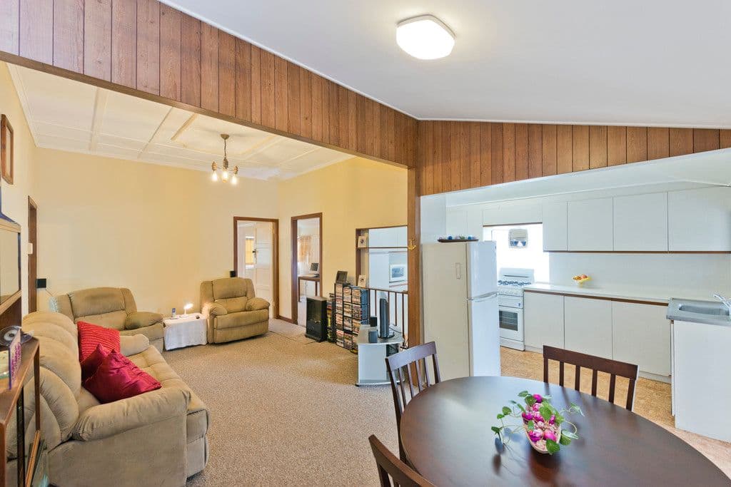 768 Logan Road, HOLLAND PARK WEST QLD 4121, Holland Park - Thumbnail 4