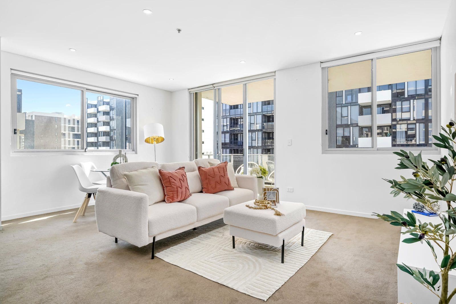 8 Bourke Road, Mascot NSW 2020, Mascot - Thumbnail 3