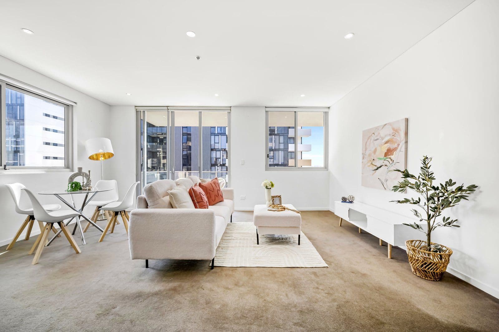 8 Bourke Road, Mascot NSW 2020, Mascot - Thumbnail 4
