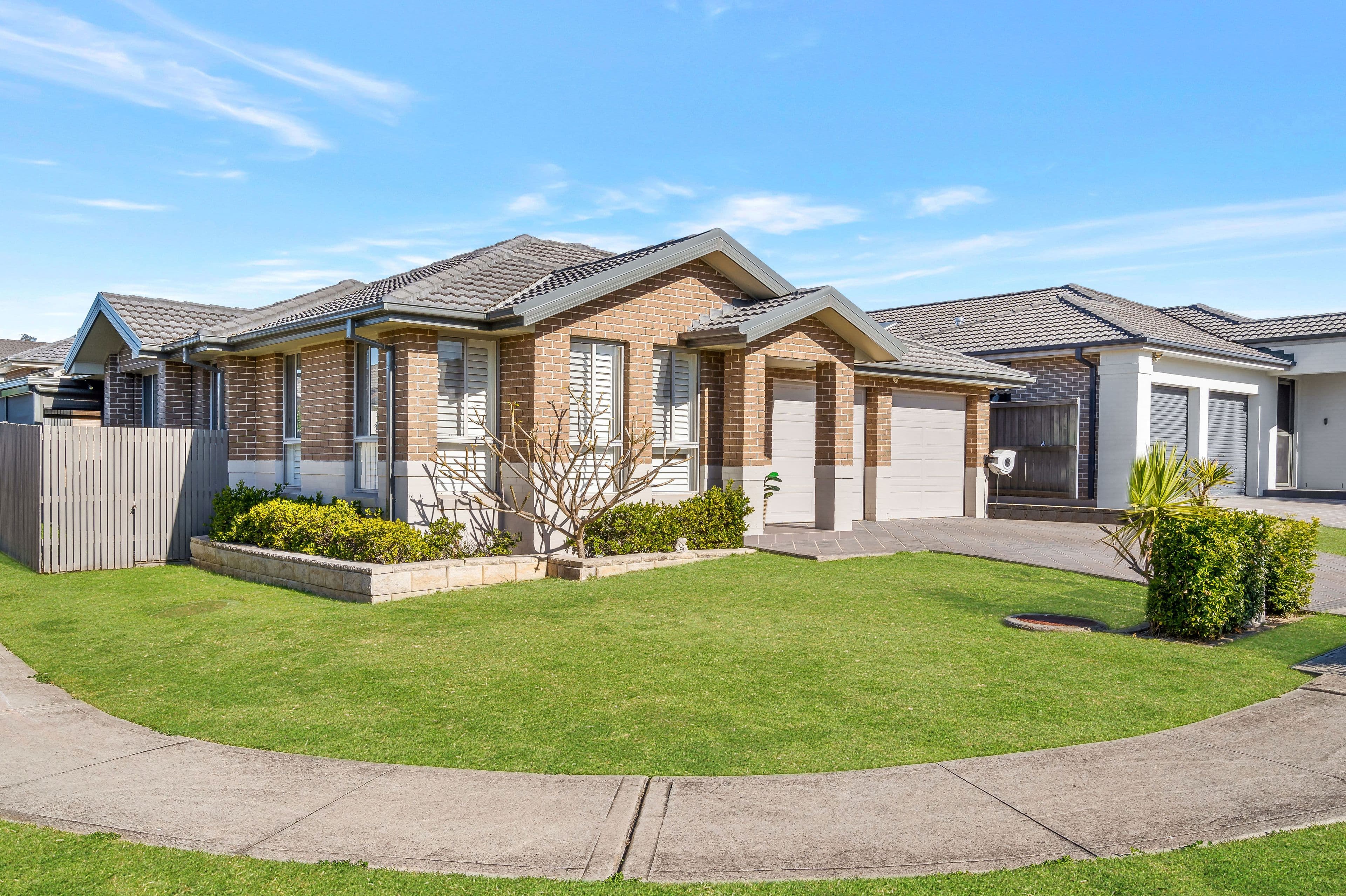 10 Hargrave Avenue, Middleton Grange NSW 2171, Middleton Grange - Image 1