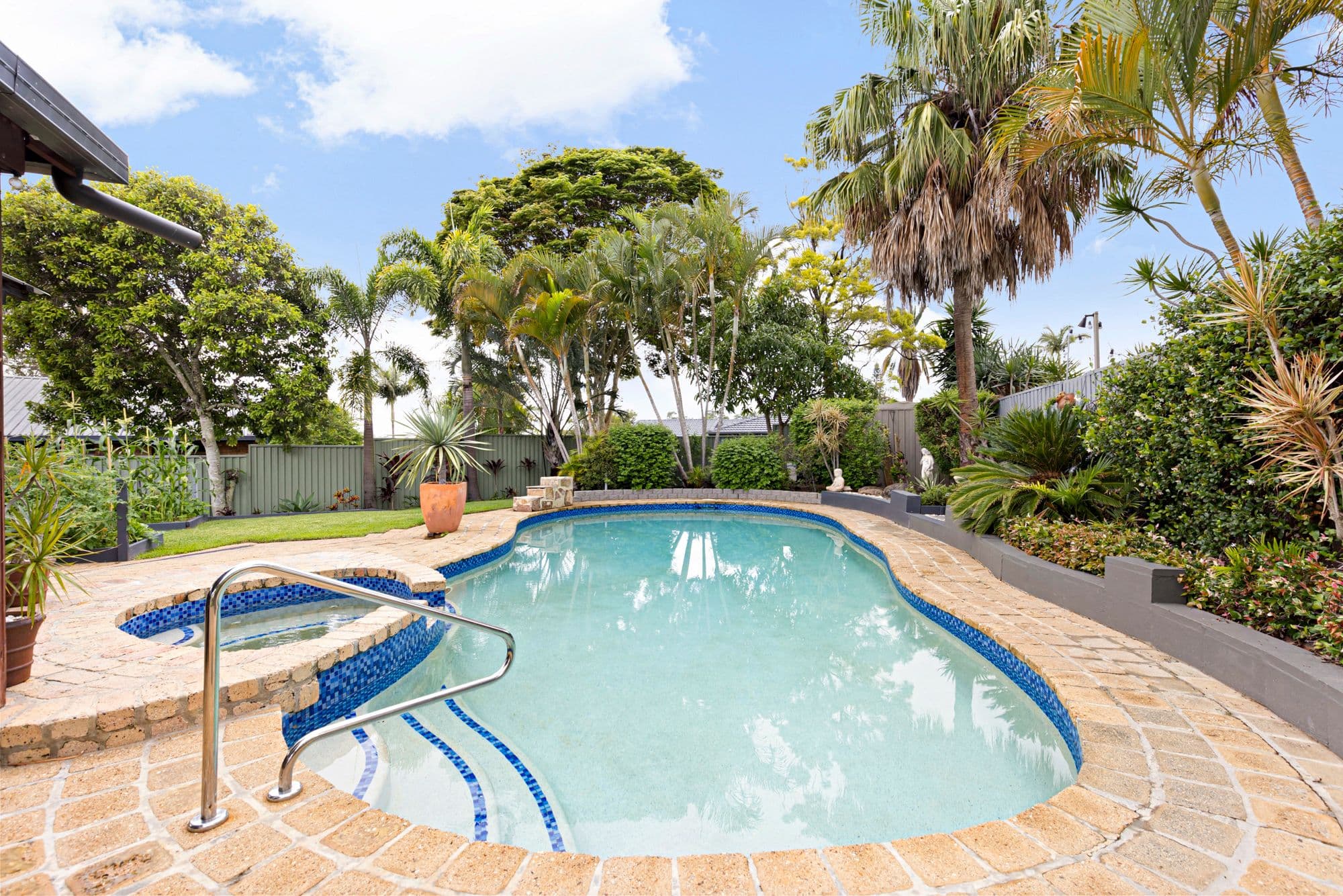 2 Queenscliff Crescent, Robina QLD 4226, Robina - Thumbnail 3