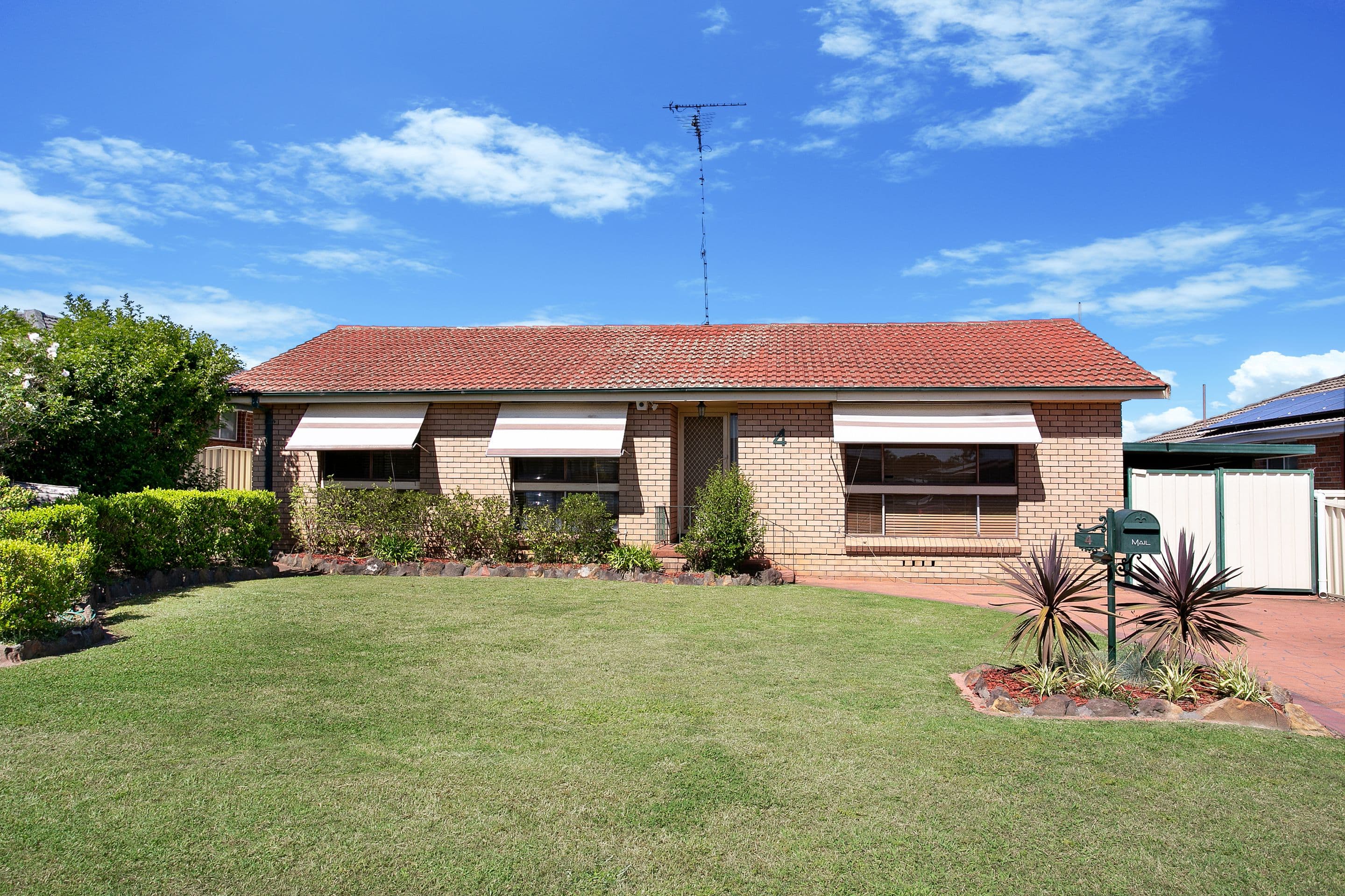 23 Flinders Drive, Leichhardt QLD 4305, Leichhardt - Image 1