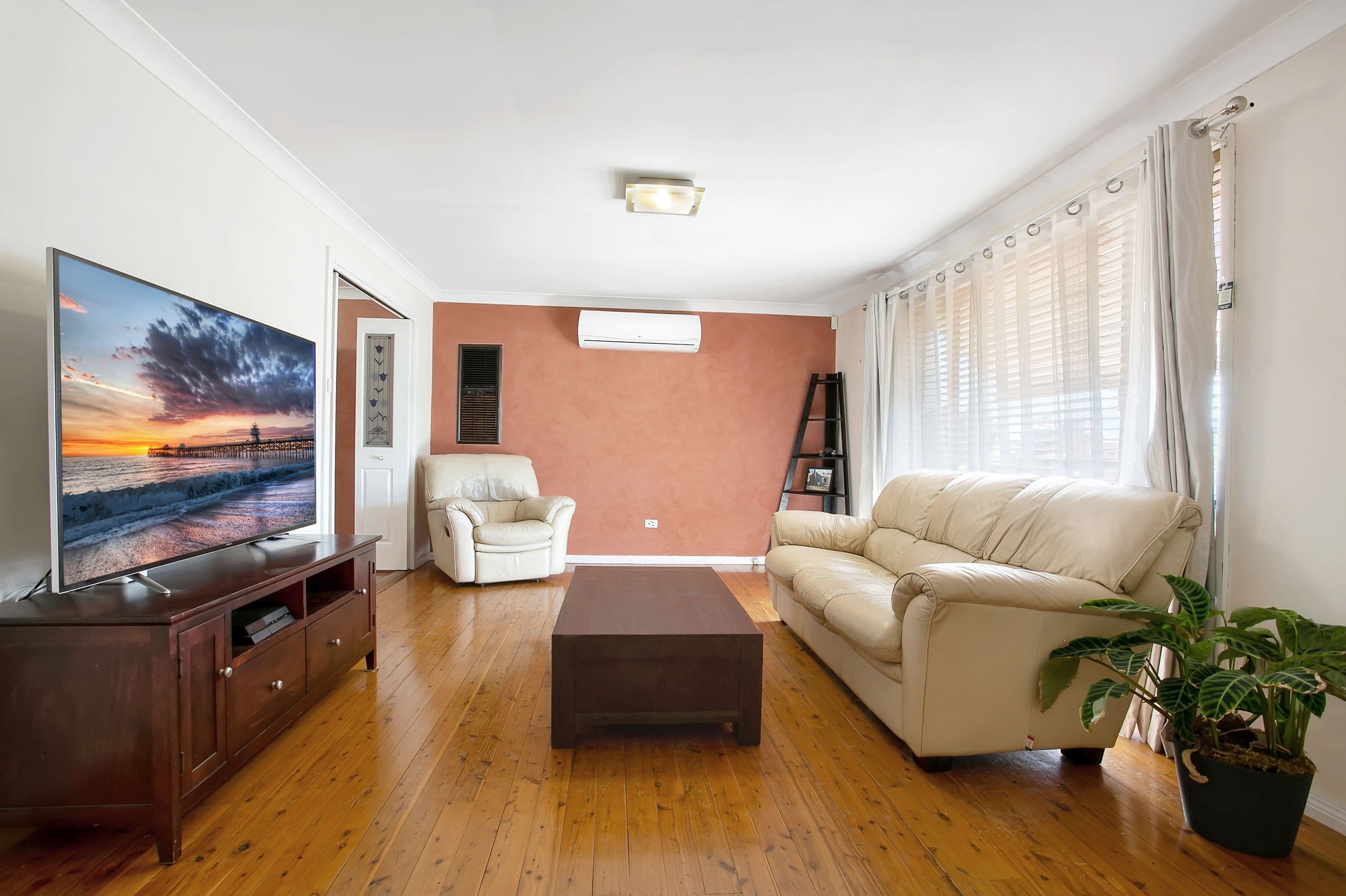 23 Flinders Drive, Leichhardt QLD 4305, Leichhardt - Thumbnail 2