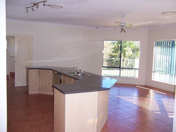 5 St Ronans Court, Eltham, Eltham - Thumbnail 3