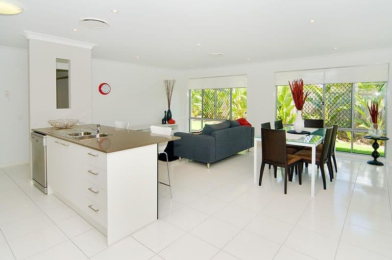 27 Holterman Crescent, Redbank Plains QLD 4301, Redbank Plains - Thumbnail 5