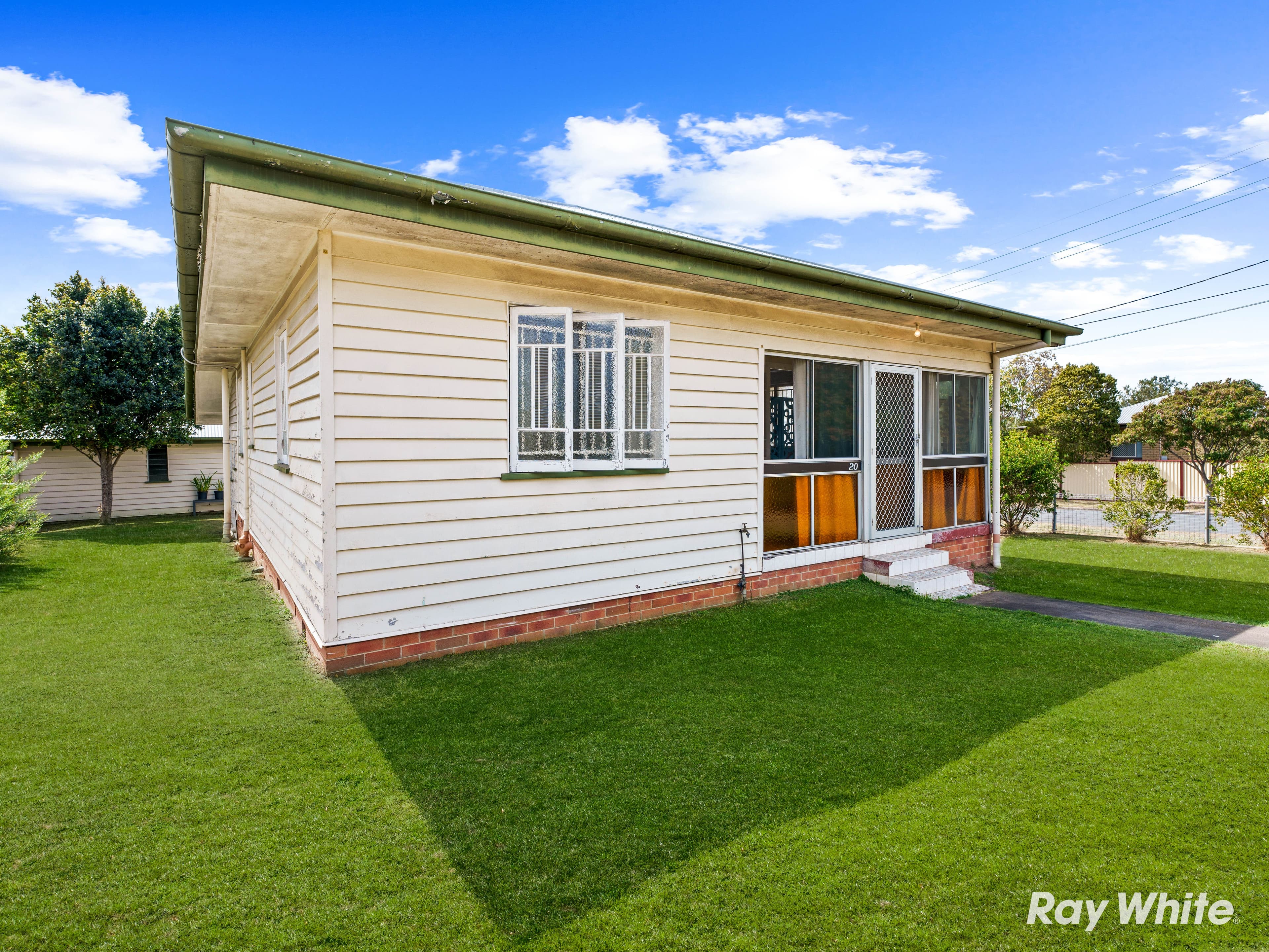 20 Stuart Street, Eastern Heights QLD 4305, Eastern Heights - Thumbnail 2